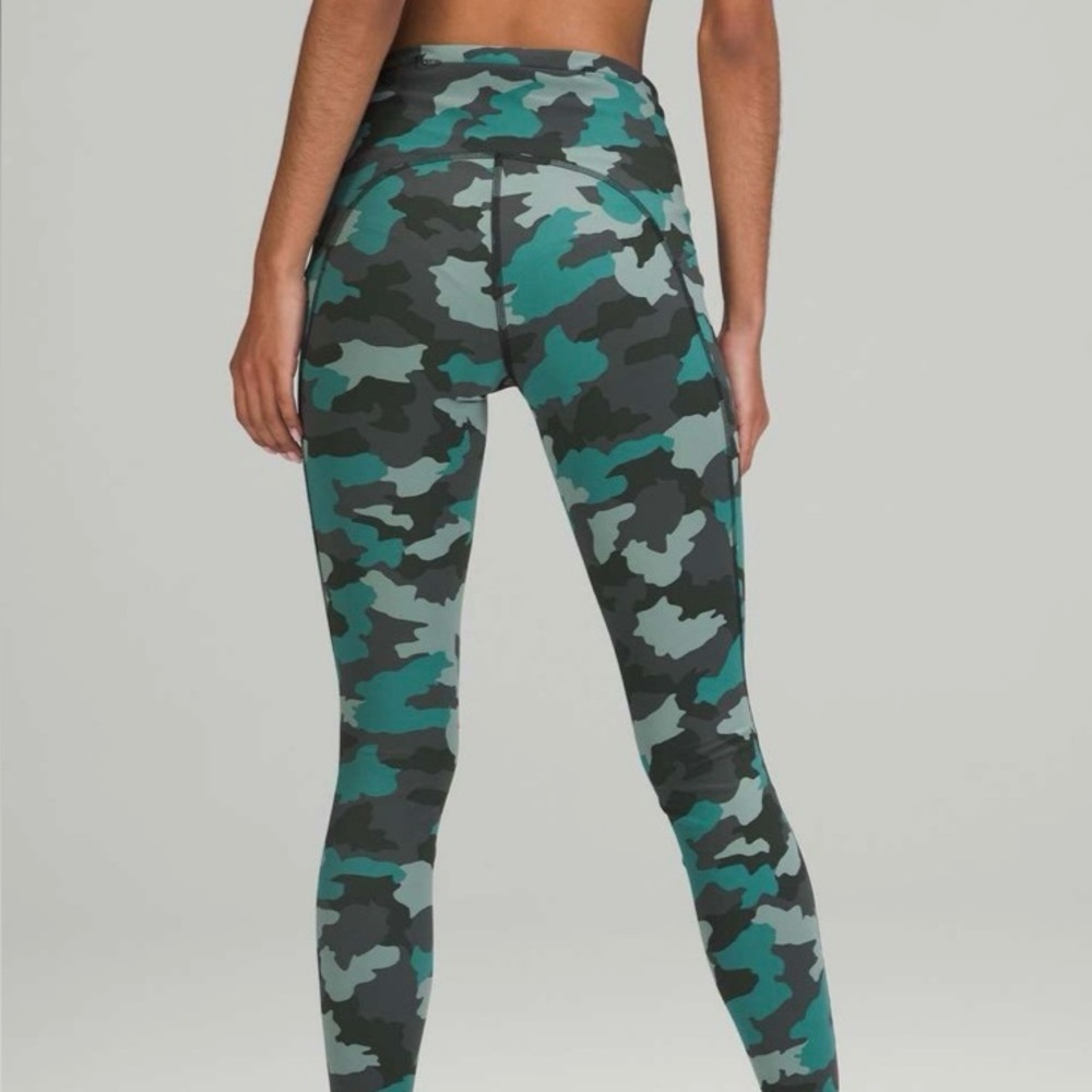 Lululemon Athletica Wonder Train Contour Fit High Rise Tight 25”